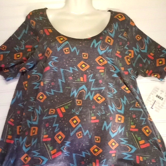 LLR Abstract Printed Perfect T Top-#0603 - Picture 8 of 14